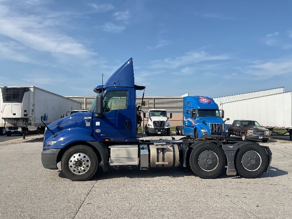 Day Cab Tractor-Heavy Duty Tractors-International-2020-RH613-Moberly-MO-348,386\n\t\tmiles-$ 30,000 - Image 4