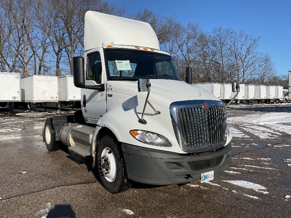 Day Cab Tractor-Heavy Duty Tractors-International-2020-RH613-Muskegon-MI-588,266\n\t\tmiles-$ 23,250 - Image 1