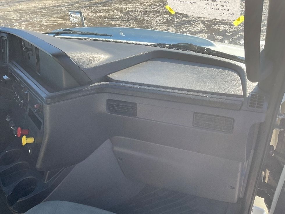 Day Cab Tractor-Heavy Duty Tractors-International-2020-RH613-Muskegon-MI-588,266\n\t\tmiles-$ 23,250 - Image 13