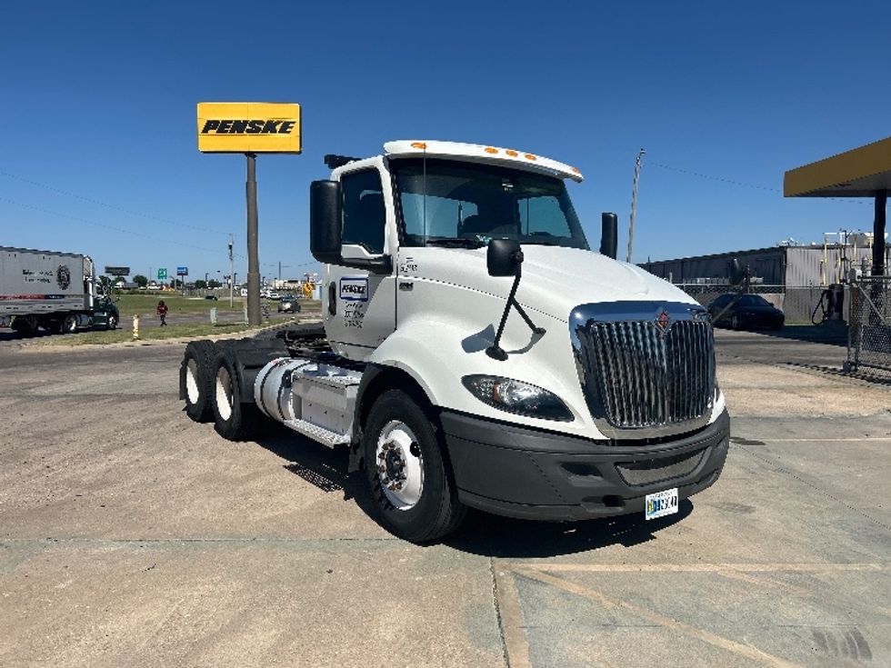 Day Cab Tractor-Heavy Duty Tractors-International-2020-RH613-Oklahoma City-OK-172,025\n\t\tmiles-$ 33,000 - Image 1