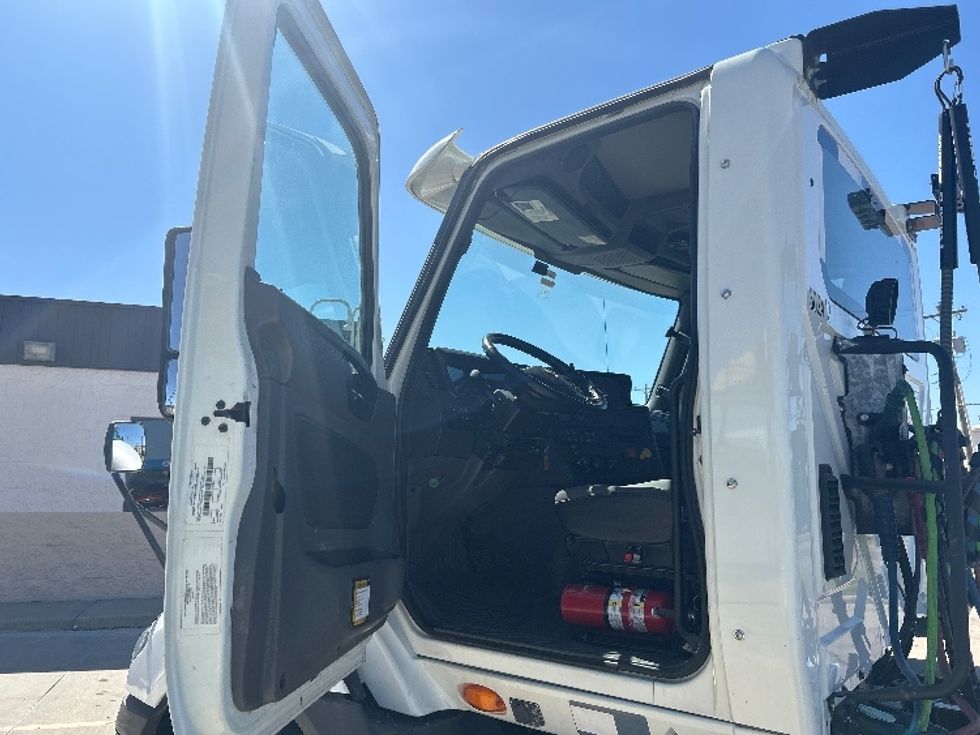 Day Cab Tractor-Heavy Duty Tractors-International-2020-RH613-Oklahoma City-OK-172,025\n\t\tmiles-$ 33,000 - Image 9