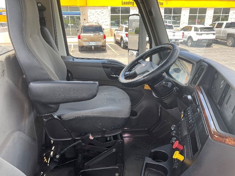 Day Cab Tractor-Heavy Duty Tractors-International-2020-RH613-Oklahoma City-OK-173,395\n\t\tmiles-$ 33,500 - Image 14