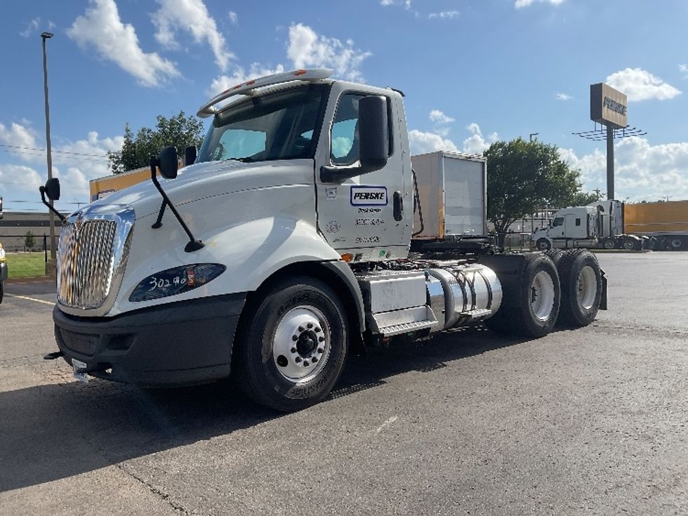 Day Cab Tractor-Heavy Duty Tractors-International-2020-RH613-Oklahoma City-OK-173,395\n\t\tmiles-$ 33,500 - Image 3
