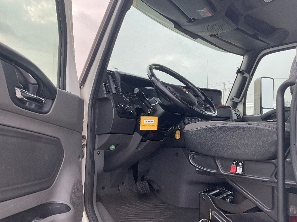 Day Cab Tractor-Heavy Duty Tractors-International-2020-RH613-Oklahoma City-OK-189,640\n\t\tmiles-$ 33,500 - Image 9