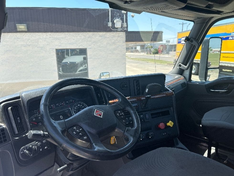 Day Cab Tractor-Heavy Duty Tractors-International-2020-RH613-Oklahoma City-OK-200,105\n\t\tmiles-$ 32,750 - Image 10