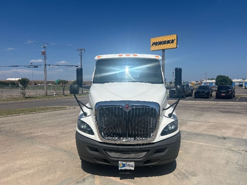 Day Cab Tractor-Heavy Duty Tractors-International-2020-RH613-Oklahoma City-OK-210,239\n\t\tmiles-$ 33,500 - Image 2