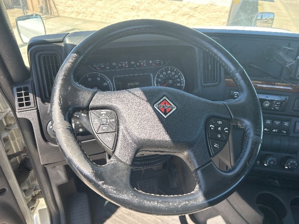 Day Cab Tractor-Heavy Duty Tractors-International-2020-RH613-Oklahoma City-OK-250,778\n\t\tmiles-$ 33,750 - Image 11