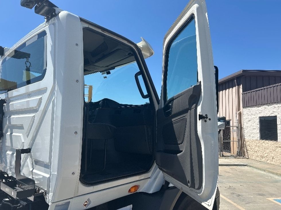 Day Cab Tractor-Heavy Duty Tractors-International-2020-RH613-Oklahoma City-OK-250,778\n\t\tmiles-$ 33,750 - Image 12
