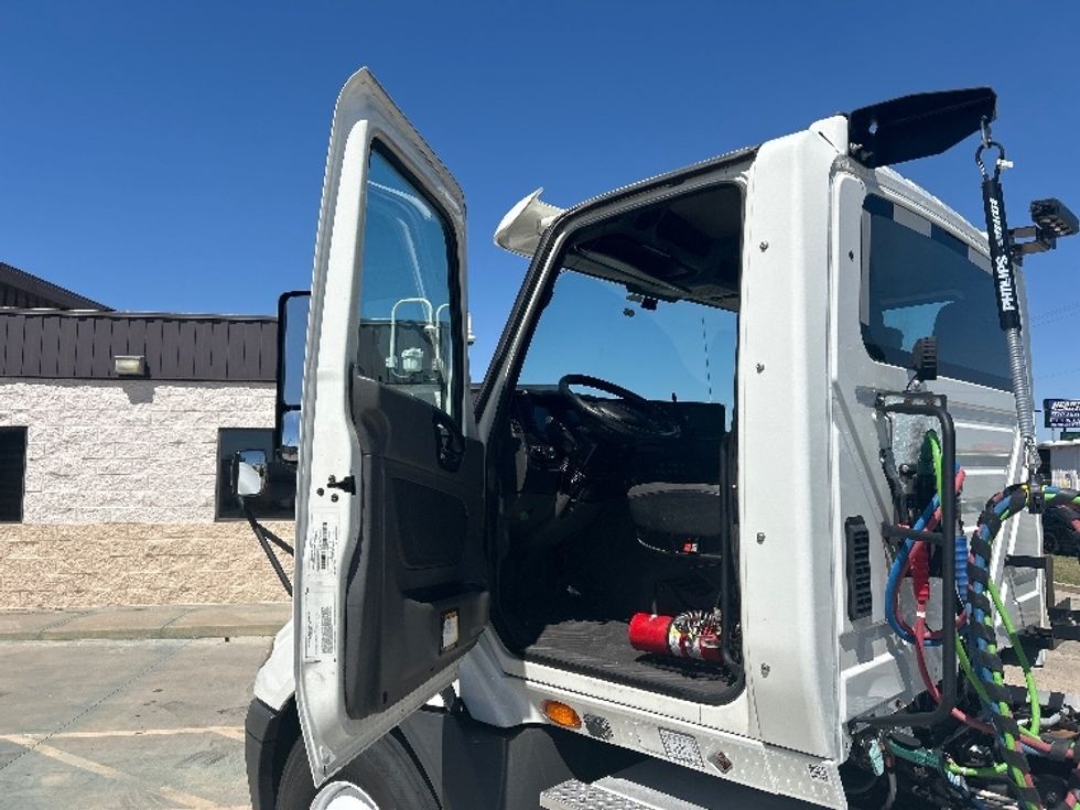Day Cab Tractor-Heavy Duty Tractors-International-2020-RH613-Oklahoma City-OK-250,778\n\t\tmiles-$ 33,750 - Image 9