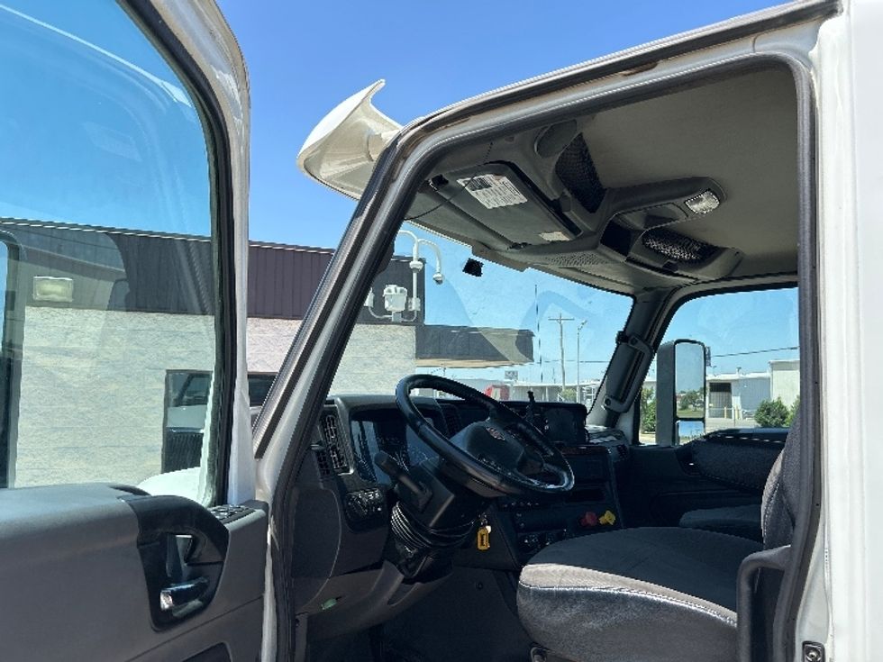 Day Cab Tractor-Heavy Duty Tractors-International-2020-RH613-Oklahoma City-OK-255,102\n\t\tmiles-$ 33,750 - Image 9