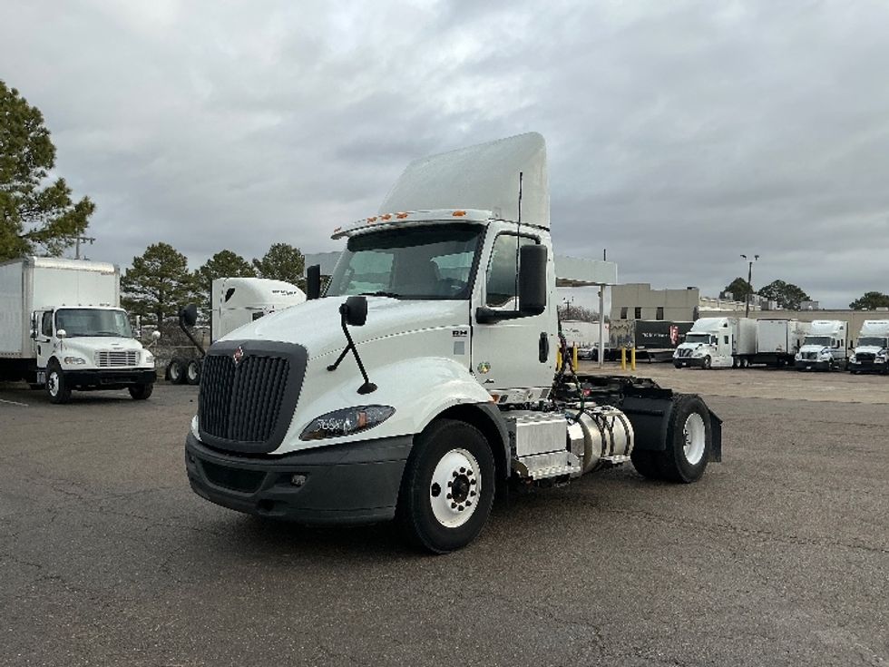 Day Cab Tractor-Heavy Duty Tractors-International-2020-RH613-Olive Branch-MS-140,805\n\t\tmiles-$ 21,000 - Image 3