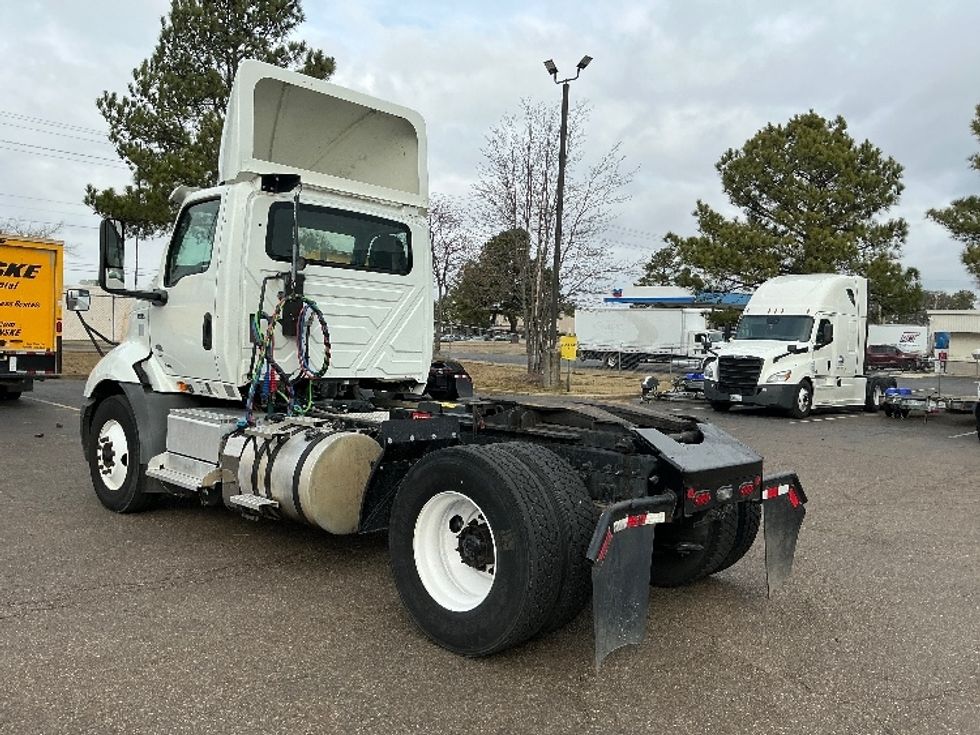 Day Cab Tractor-Heavy Duty Tractors-International-2020-RH613-Olive Branch-MS-140,805\n\t\tmiles-$ 21,000 - Image 5