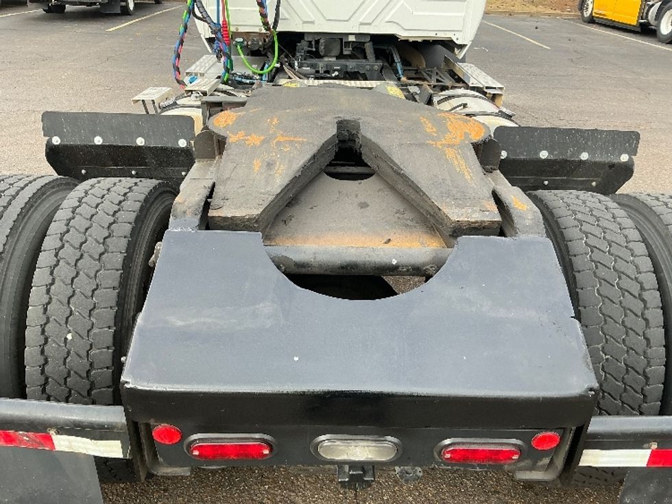 Day Cab Tractor-Heavy Duty Tractors-International-2020-RH613-Olive Branch-MS-140,805\n\t\tmiles-$ 21,000 - Image 6