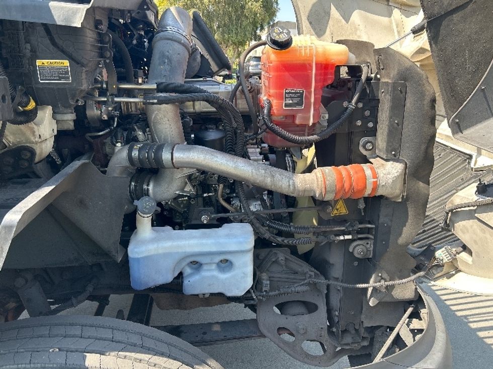 Day Cab Tractor-Heavy Duty Tractors-International-2020-RH613-Ontario-CA-92,536\n\t\tmiles-$ 34,000 - Image 15