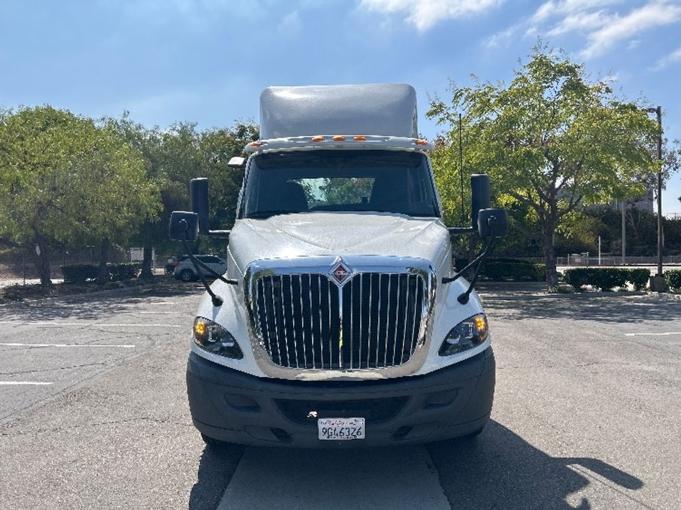 Day Cab Tractor-Heavy Duty Tractors-International-2020-RH613-Ontario-CA-92,536\n\t\tmiles-$ 34,000 - Image 2