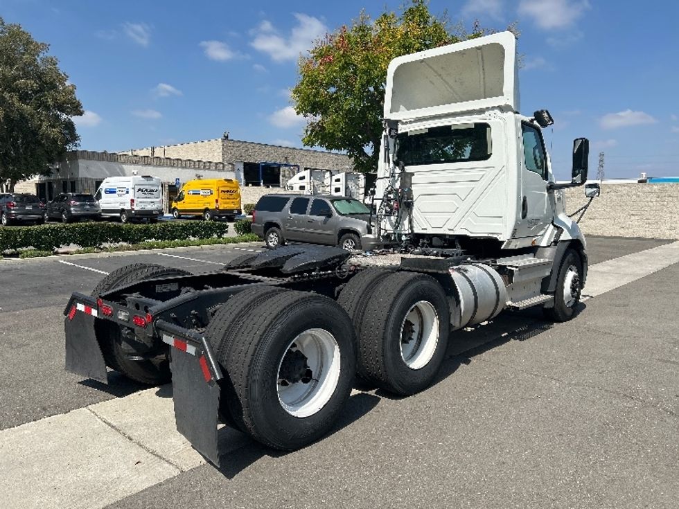 Day Cab Tractor-Heavy Duty Tractors-International-2020-RH613-Ontario-CA-92,536\n\t\tmiles-$ 34,000 - Image 7