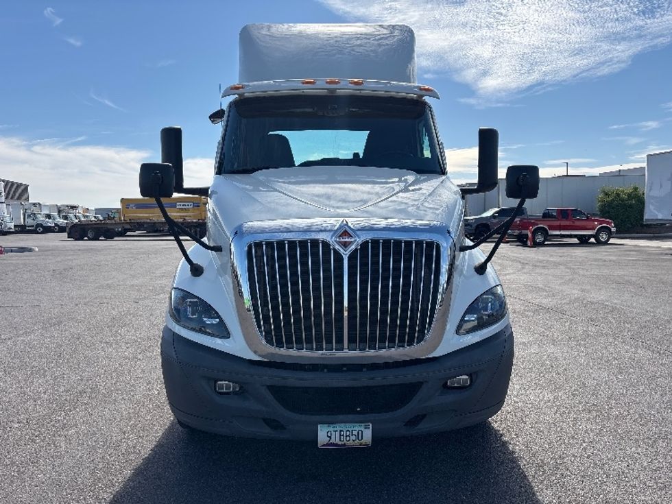 Day Cab Tractor-Heavy Duty Tractors-International-2020-RH613-Phoenix-AZ-153,923\n\t\tmiles-$ 26,500 - Image 2