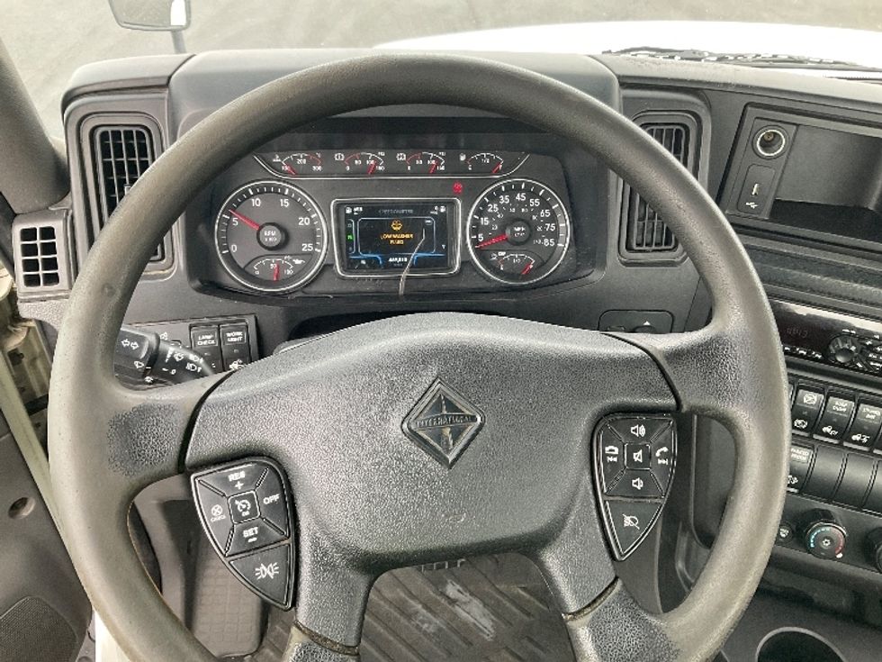 Day Cab Tractor-Heavy Duty Tractors-International-2020-RH613-Piqua-OH-470,442\n\t\tmiles-$ 24,750 - Image 11