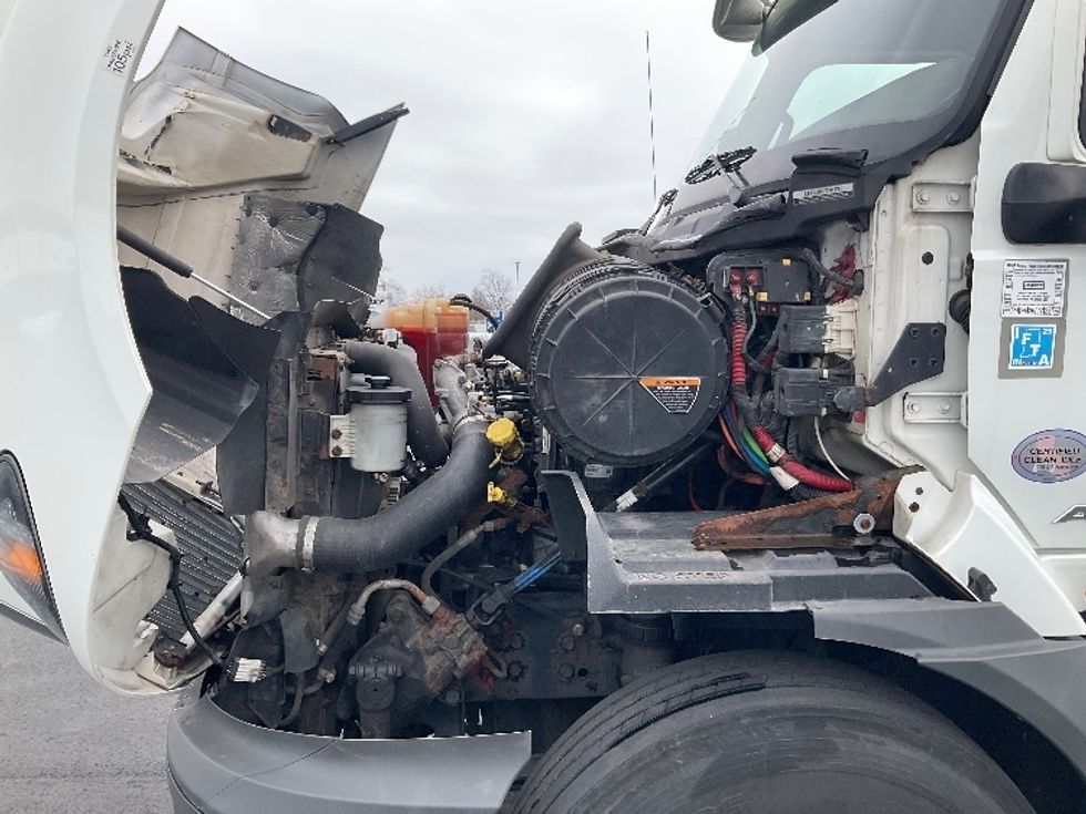 Day Cab Tractor-Heavy Duty Tractors-International-2020-RH613-Piqua-OH-470,442\n\t\tmiles-$ 24,750 - Image 16