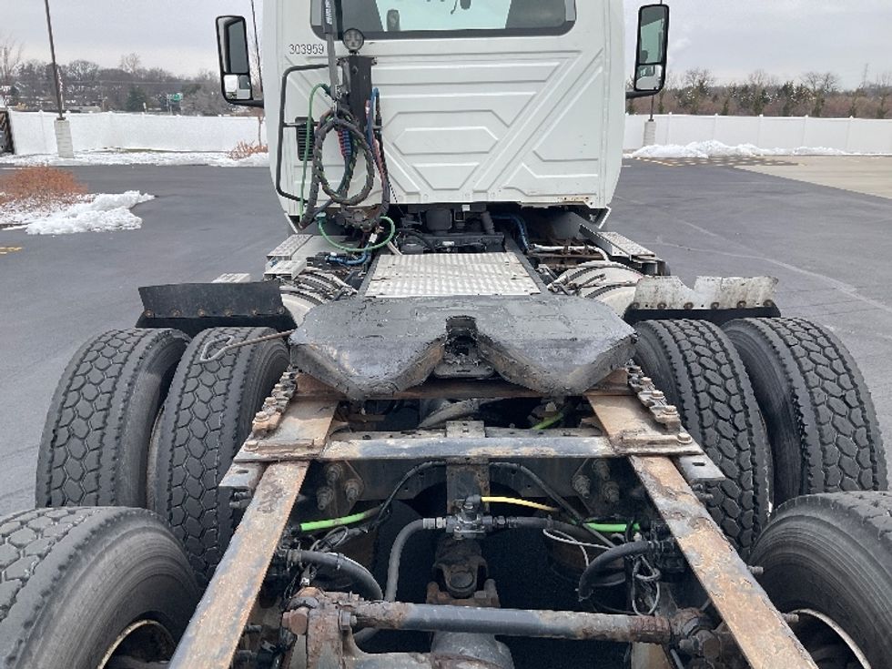 Day Cab Tractor-Heavy Duty Tractors-International-2020-RH613-Piqua-OH-470,442\n\t\tmiles-$ 24,750 - Image 6