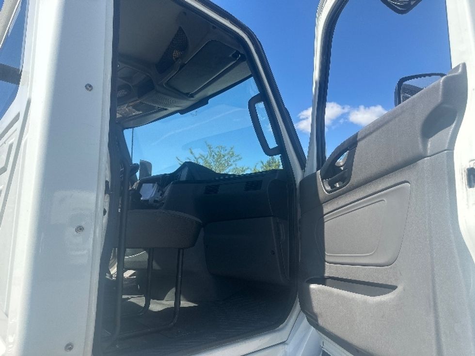 Day Cab Tractor-Heavy Duty Tractors-International-2020-RH613-Rothschild-WI-269,698\n\t\tmiles-$ 29,250 - Image 12