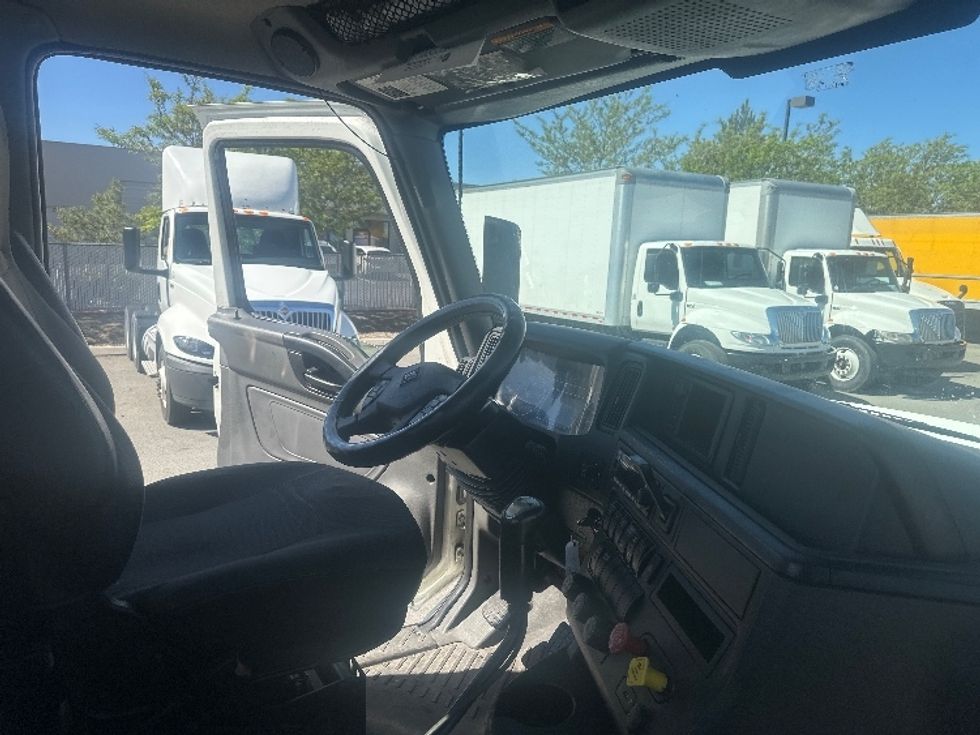 Day Cab Tractor-Heavy Duty Tractors-International-2020-RH613-Rothschild-WI-269,698\n\t\tmiles-$ 29,250 - Image 14