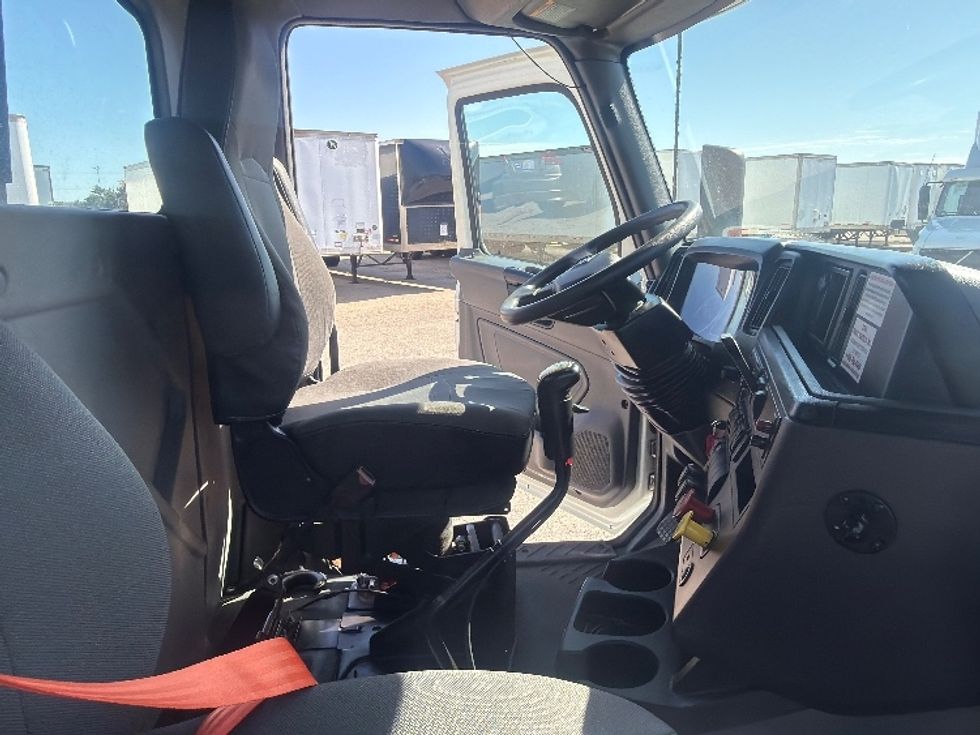 Day Cab Tractor-Heavy Duty Tractors-International-2020-RH613-Saginaw-MI-85,003\n\t\tmiles-$ 27,250 - Image 14