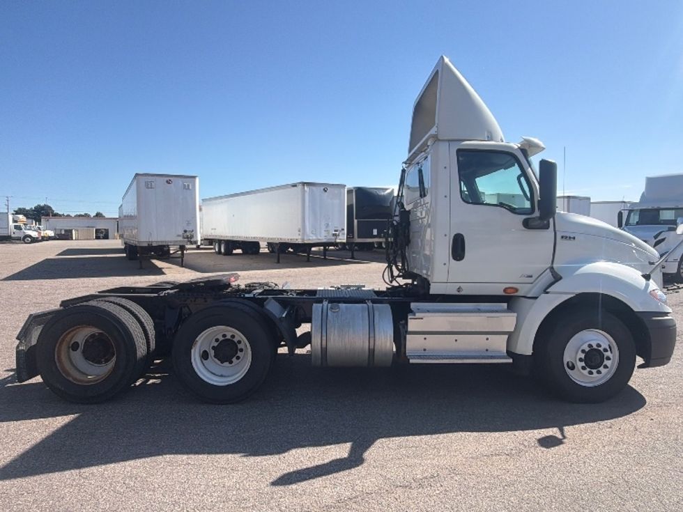 Day Cab Tractor-Heavy Duty Tractors-International-2020-RH613-Saginaw-MI-85,003\n\t\tmiles-$ 27,250 - Image 8