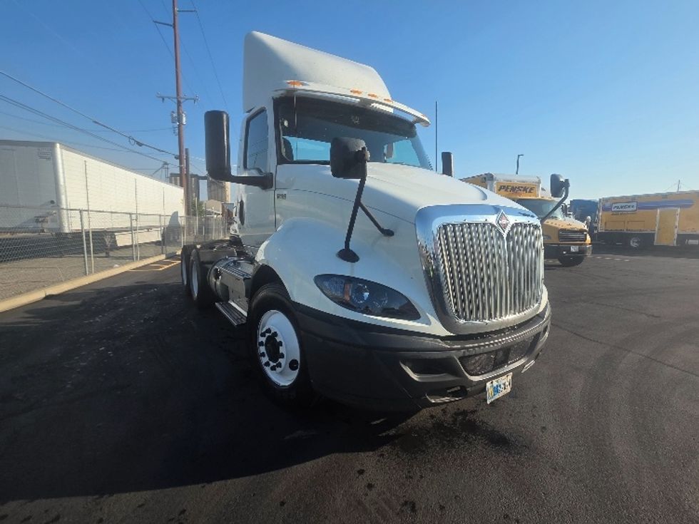 Day Cab Tractor-Heavy Duty Tractors-International-2020-RH613-Spokane Valley-WA-375,583\n\t\tmiles-$ 27,750 - Image 1