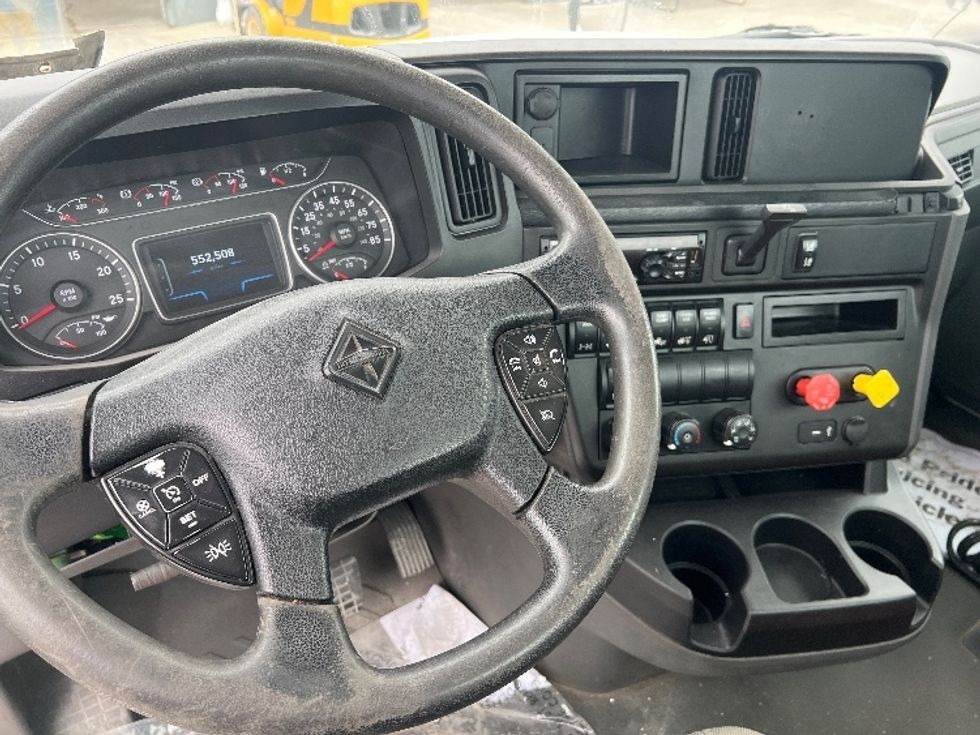 Day Cab Tractor-Heavy Duty Tractors-International-2020-RH613-Sturtevant-WI-552,403\n\t\tmiles-$ 28,000 - Image 11
