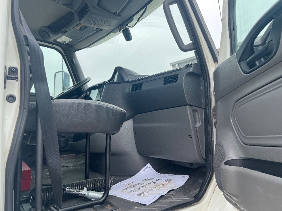 Day Cab Tractor-Heavy Duty Tractors-International-2020-RH613-Sturtevant-WI-552,403\n\t\tmiles-$ 28,000 - Image 12