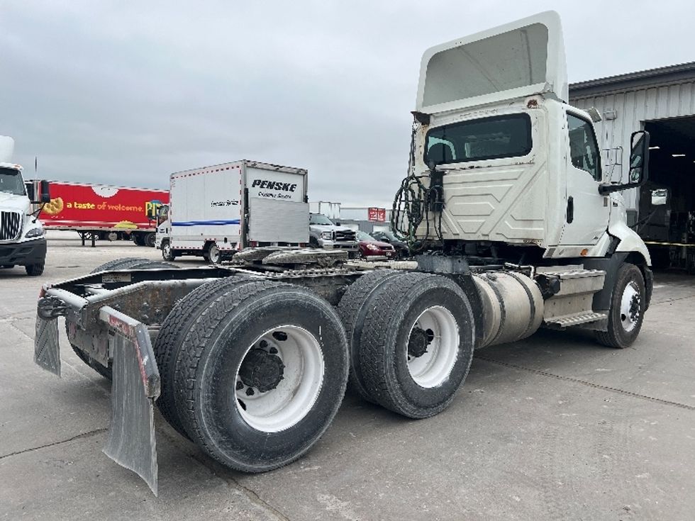 Day Cab Tractor-Heavy Duty Tractors-International-2020-RH613-Sturtevant-WI-552,403\n\t\tmiles-$ 28,000 - Image 7