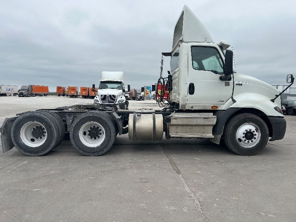 Day Cab Tractor-Heavy Duty Tractors-International-2020-RH613-Sturtevant-WI-552,403\n\t\tmiles-$ 28,000 - Image 8