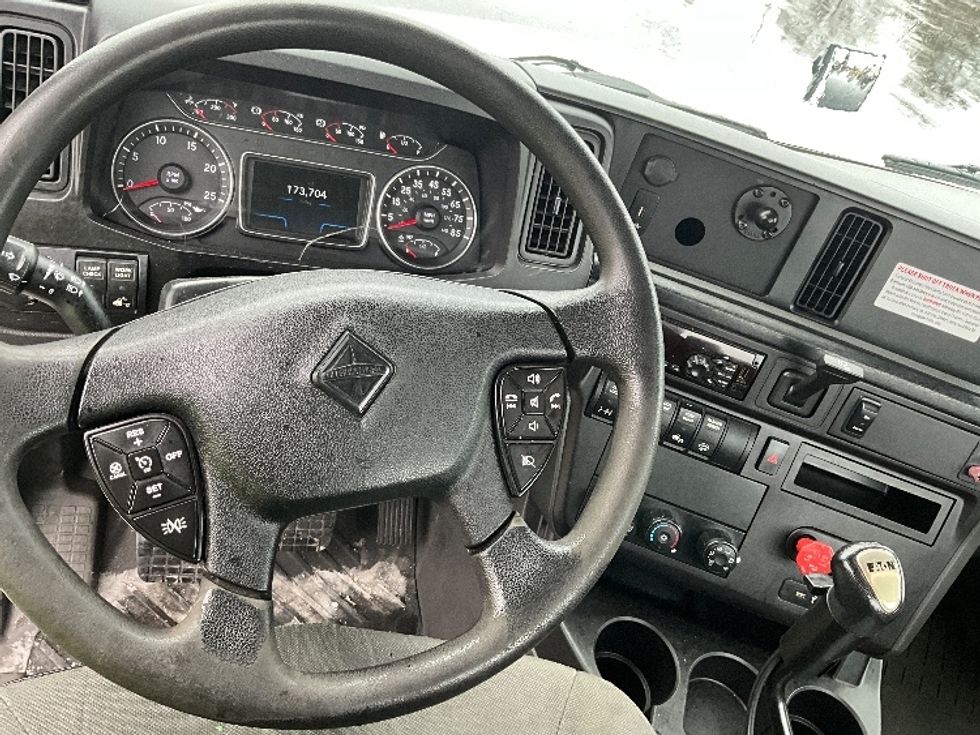 Day Cab Tractor-Heavy Duty Tractors-International-2020-RH613-Swedesboro-NJ-174,887\n\t\tmiles-$ 15,000 - Image 11