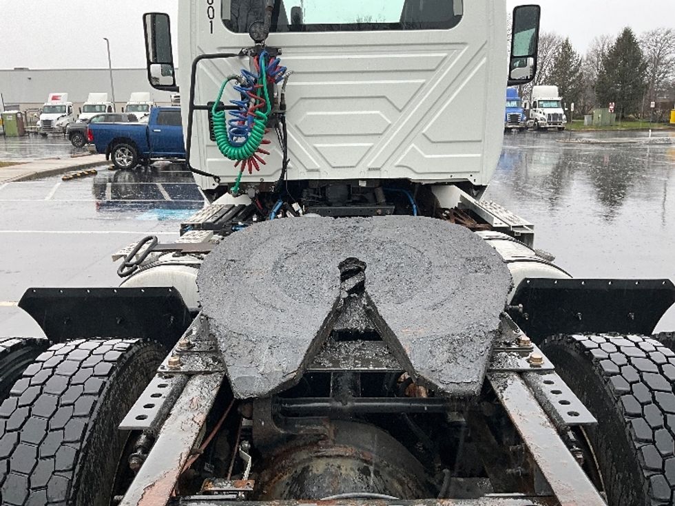 Day Cab Tractor-Heavy Duty Tractors-International-2020-RH613-Swedesboro-NJ-174,887\n\t\tmiles-$ 15,000 - Image 6
