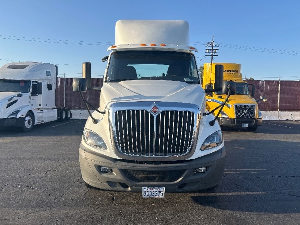 Day Cab Tractor-Heavy Duty Tractors-International-2020-RH613-Torrance-CA-203,285\n\t\tmiles-$ 20,000 - Image 2