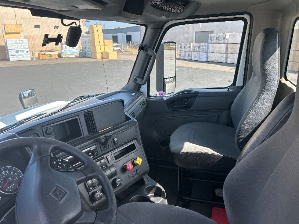 Day Cab Tractor-Heavy Duty Tractors-International-2020-RH613-Torrance-CA-229,986\n\t\tmiles-$ 35,250 - Image 10