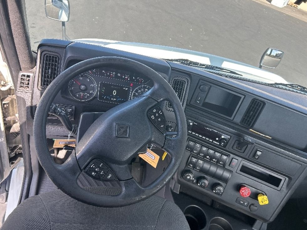 Day Cab Tractor-Heavy Duty Tractors-International-2020-RH613-Torrance-CA-229,986\n\t\tmiles-$ 35,250 - Image 11