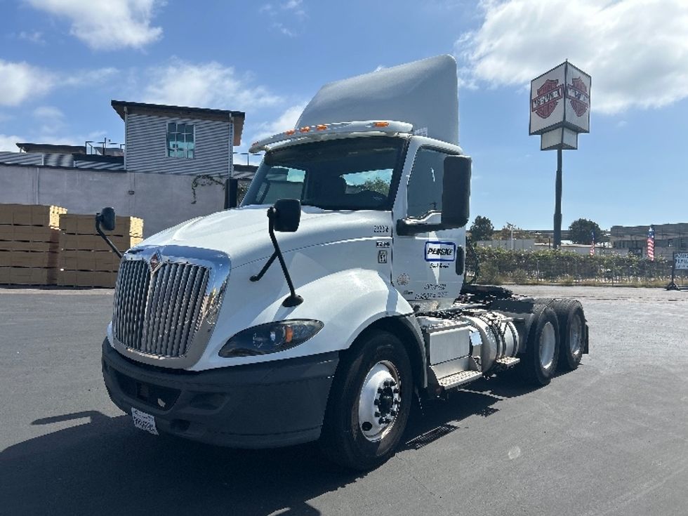 Day Cab Tractor-Heavy Duty Tractors-International-2020-RH613-Torrance-CA-229,986\n\t\tmiles-$ 35,250 - Image 3