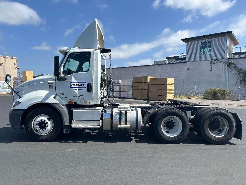 Day Cab Tractor-Heavy Duty Tractors-International-2020-RH613-Torrance-CA-229,986\n\t\tmiles-$ 35,250 - Image 4