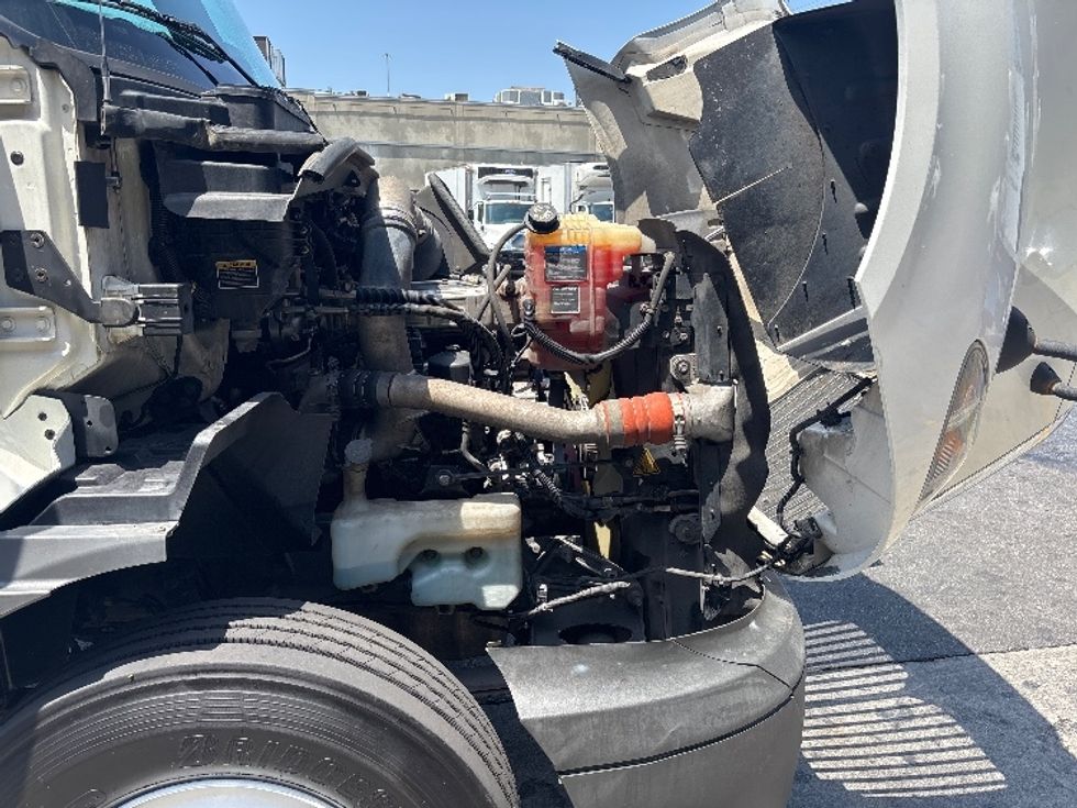 Day Cab Tractor-Heavy Duty Tractors-International-2020-RH613-Torrance-CA-255,405\n\t\tmiles-$ 32,000 - Image 14