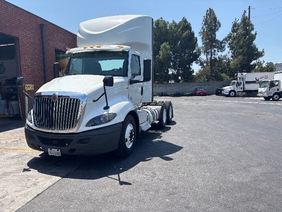 Day Cab Tractor-Heavy Duty Tractors-International-2020-RH613-Torrance-CA-255,405\n\t\tmiles-$ 32,000 - Image 3
