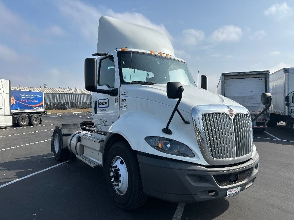 Day Cab Tractor-Heavy Duty Tractors-International-2020-RH613-Torrance-CA-275,647\n\t\tmiles-$ 21,500 - Image 1