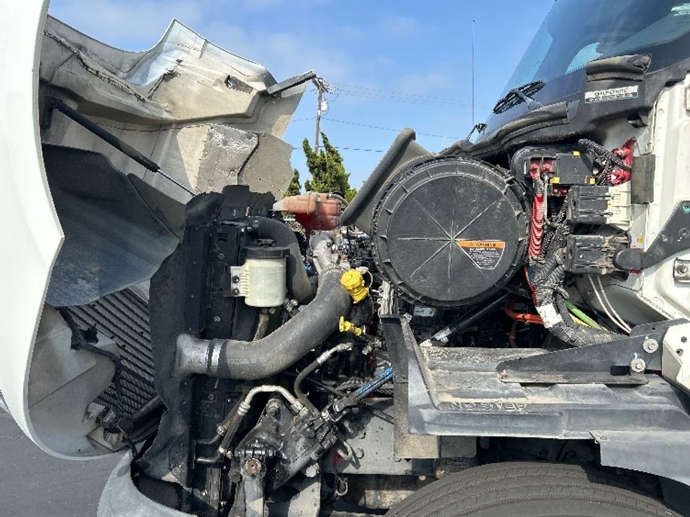 Day Cab Tractor-Heavy Duty Tractors-International-2020-RH613-Torrance-CA-275,647\n\t\tmiles-$ 21,500 - Image 16