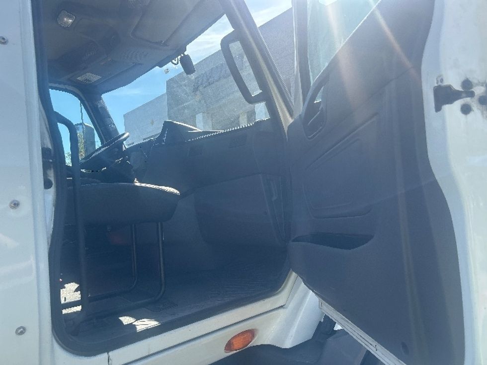 Day Cab Tractor-Heavy Duty Tractors-International-2020-RH613-Torrance-CA-308,388\n\t\tmiles-$ 22,500 - Image 10