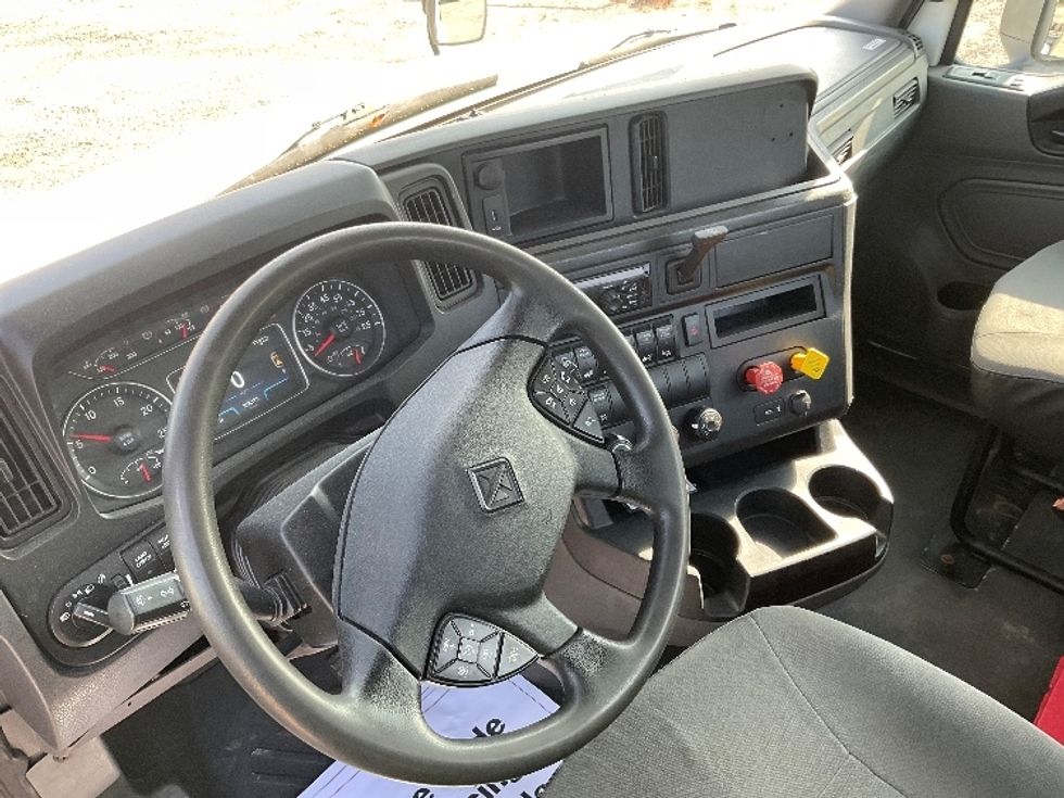 Day Cab Tractor-Heavy Duty Tractors-International-2020-RH613-Walker-MI-328,145\n\t\tmiles-$ 29,500 - Image 10