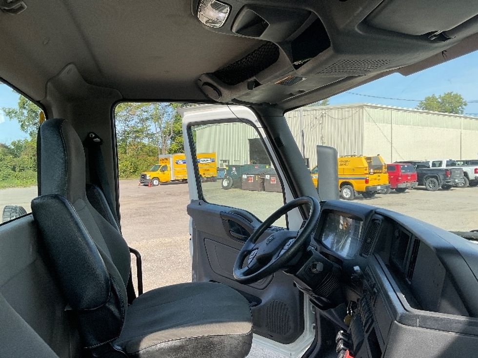 Day Cab Tractor-Heavy Duty Tractors-International-2020-RH613-Walker-MI-328,145\n\t\tmiles-$ 29,500 - Image 14