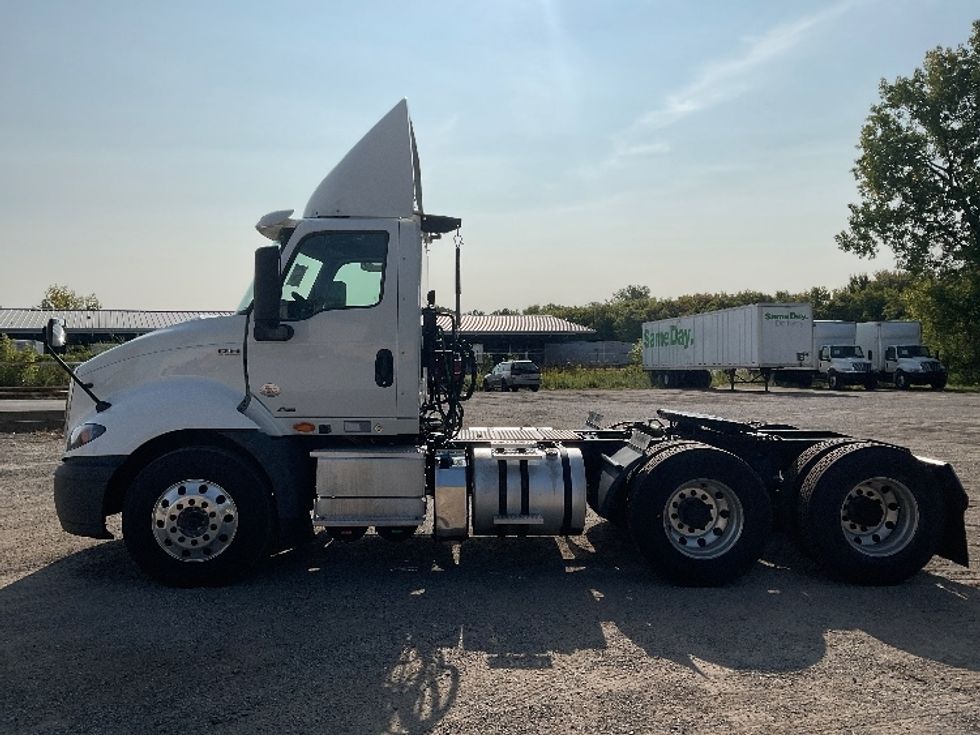 Day Cab Tractor-Heavy Duty Tractors-International-2020-RH613-Walker-MI-328,145\n\t\tmiles-$ 29,500 - Image 4
