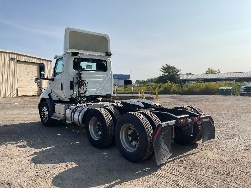 Day Cab Tractor-Heavy Duty Tractors-International-2020-RH613-Walker-MI-328,145\n\t\tmiles-$ 29,500 - Image 5