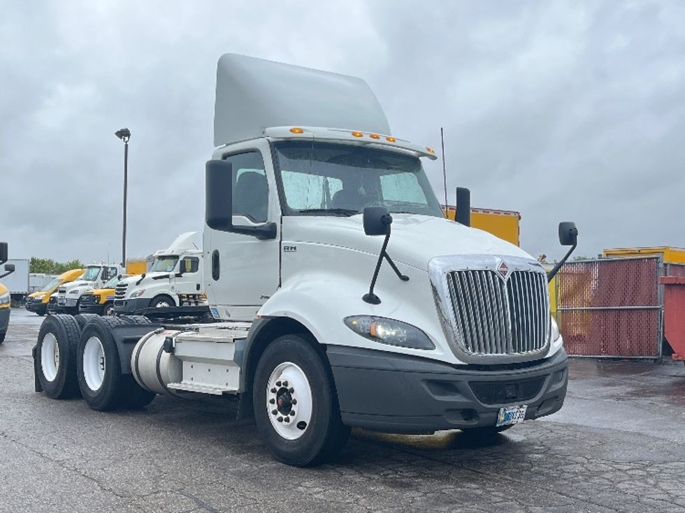 Day Cab Tractor-Heavy Duty Tractors-International-2020-RH613-Warren-MI-334,966\n\t\tmiles-$ 28,250 - Image 1